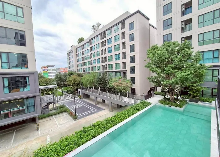 A Bright With Pool, Gym & Balcony بانكوك